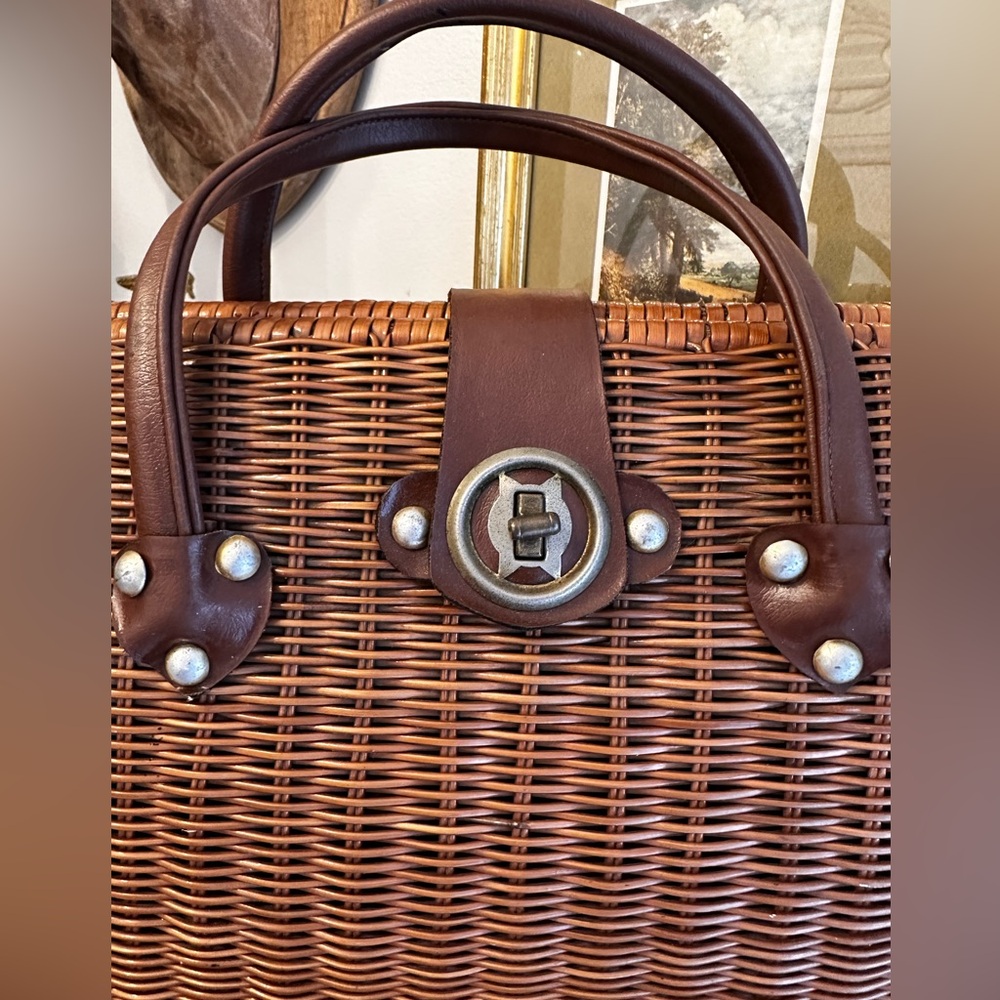 Vintage Wicker Basket Handbag - Picture 2 of 7